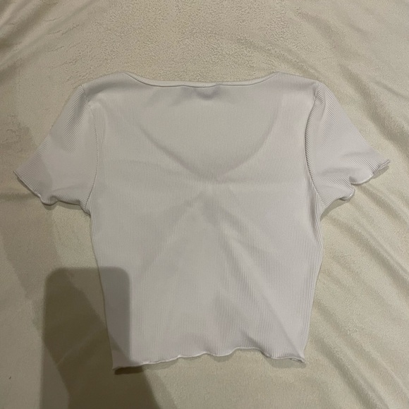 white front tie t shirt - Picture 3 of 3